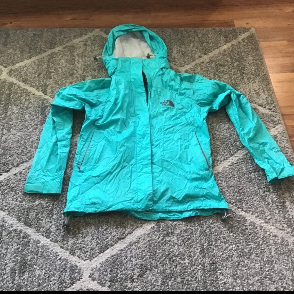 North face windbreaker